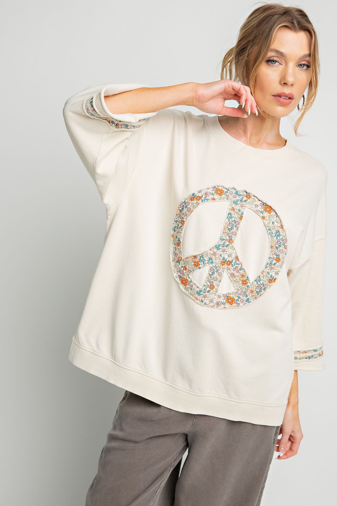 Mineral Washed Terry Floral Peace Sign Pullover