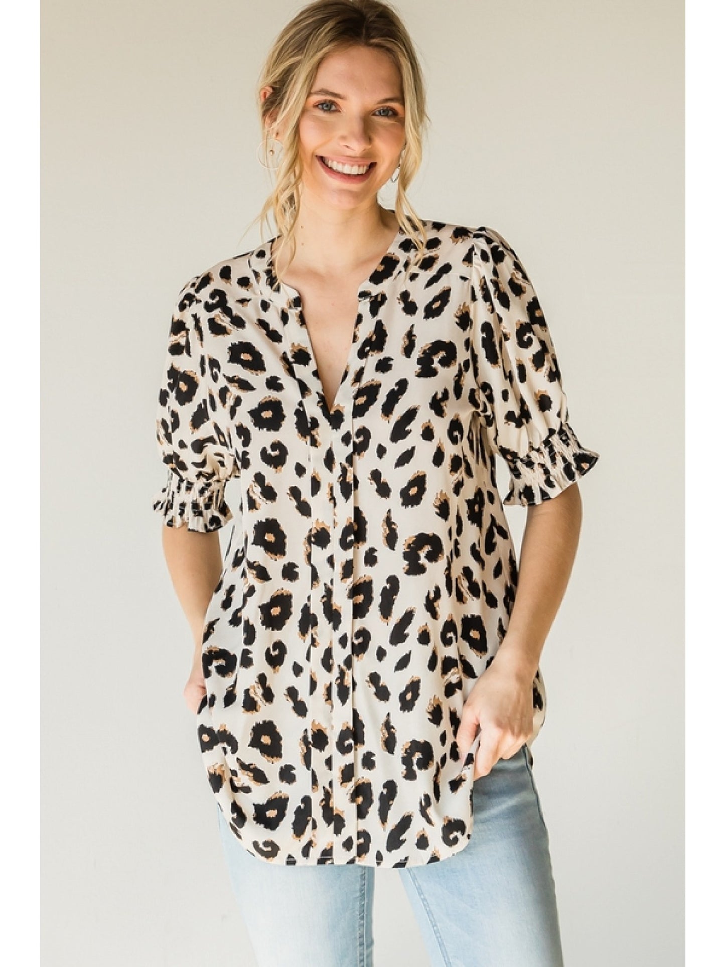 Classic Leopard Print Bunched Sleeve Top